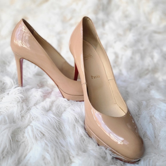 Nude Christian Louboutin Pumps - Picture 2 of 4